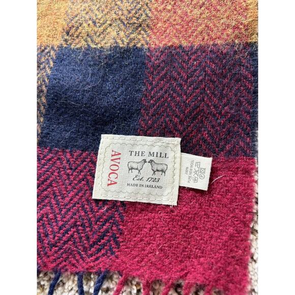 AVOCA THE MILL IRELAND 100% Pure New Wool Plaid Scarf Wrap 19 x 68 NICE G23 - Picture 2 of 4